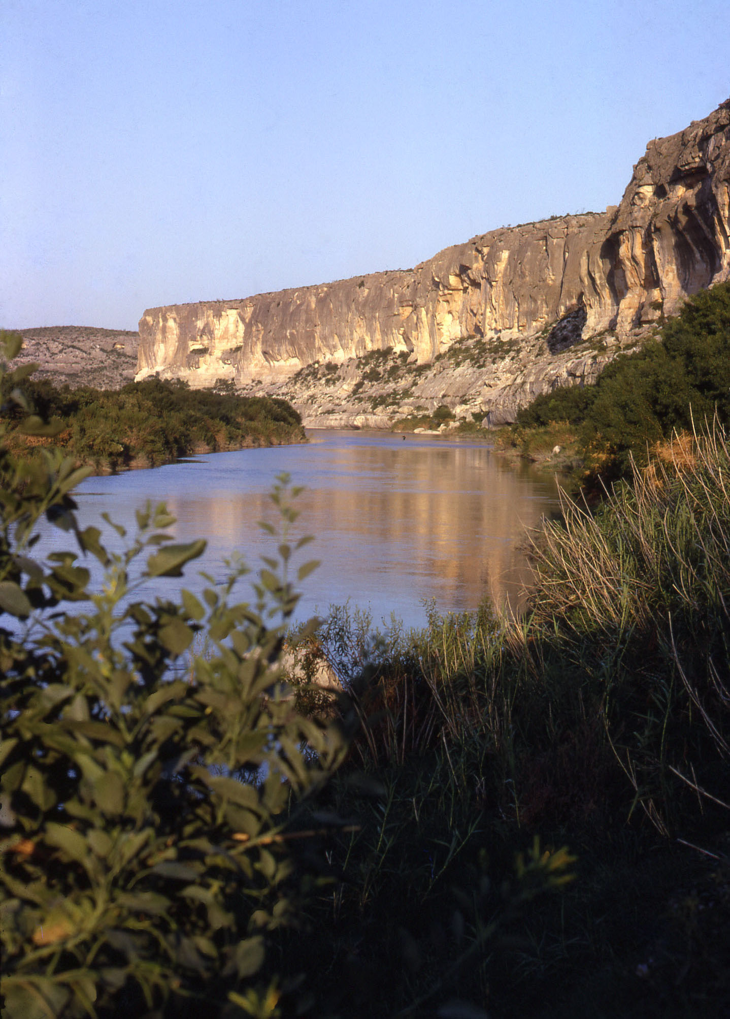 Pecos River canyon, just upstream from Arenosa