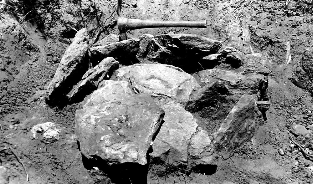 photo of stone cist uncovered in terrace site in Nolan County