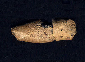 Baked-clay anthromorphic figurine