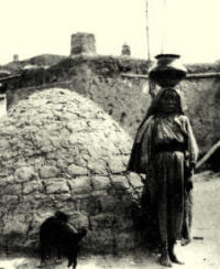 photo of Nestora Piarote Granillo, a Tigua potter