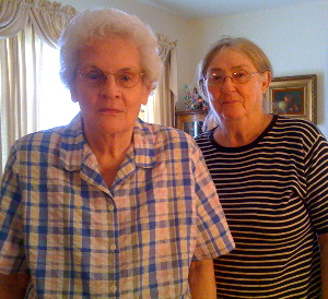 photo of Lillie Meredith Moreland (left) and Joanne Deane (right)